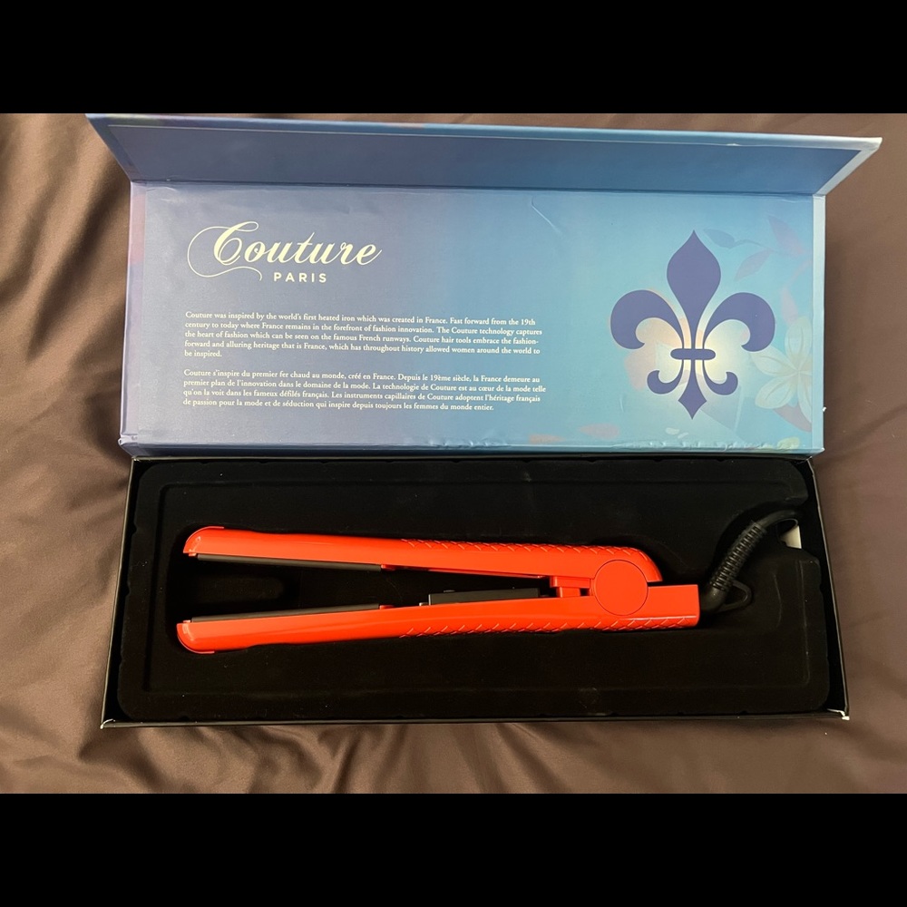 Couture Paris ceramic flat iron